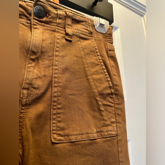 American Eagle high-waisted pants - Picture 2 of 4